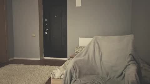 Mila online show from 04.08.26