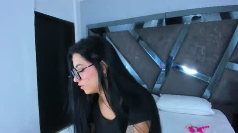 Snapshot of milawink chatting on 06.11.26 Milawink online show from 06.11.26