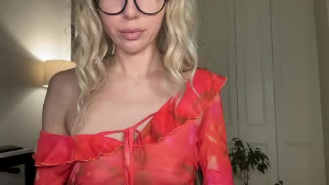 Mila online show from 04.12.26