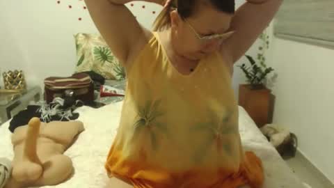 milchanell online show from 10.13.25