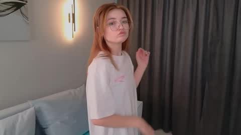 Snapshot of mildred_nelson_ chatting on 10.22.25 Maria online show from 10.22.25