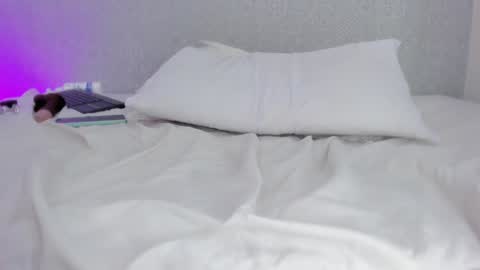 Milena  online show from 01.07.25