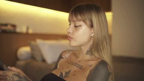 M  Telegram mamagotachannel online show from 04.08.26