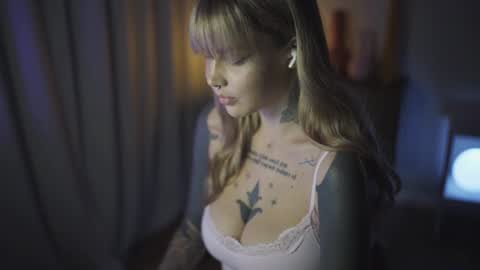 Snapshot of mileeena chatting on 06.28.26 M Telegram mamagotachannel online show from 06.28.26