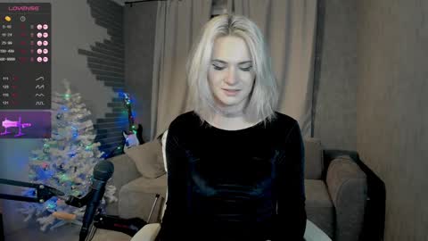 Milena online show from 12.21.24