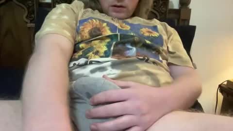 Snapshot of miles10101010 chatting on 01.02.25 miles slave master slut online show from 01.02.25