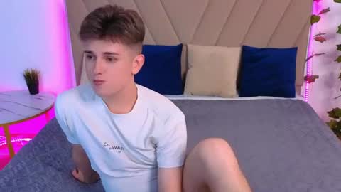 Snapshot of miless_cooper chatting on 07.17.26 Miles online show from 07.17.26