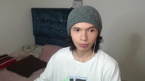 milesxoxo6969 online show from 10.18.25