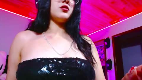 Snapshot of mileyberry_ chatting on 02.18.26 Miley Berry online show from 02.18.26