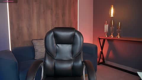 Miley Cruz  IG miley model23 online show from 10.28.25