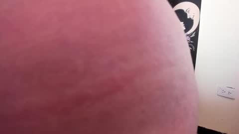 Isabella online show from 10.10.25