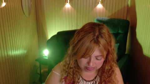 Snapshot of milfarlet chatting on 03.03.26 Arlet online show from 03.03.26