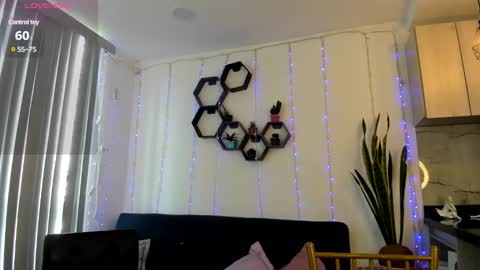 Snapshot of milfashley chatting on 01.07.25 ASHLEY online show from 01.07.25