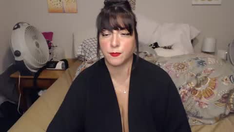 Snapshot of milfmonee chatting on 06.21.26 MILF Monee online show from 06.21.26