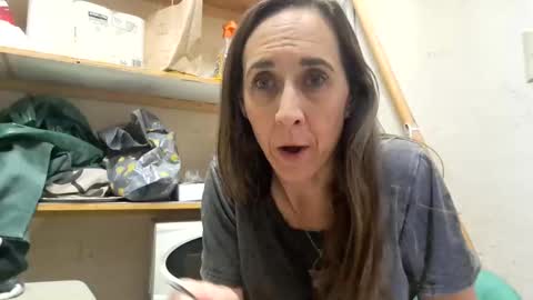Snapshot of milfqueen831 chatting on 12.19.24 Jessica and Roger online show from 12.19.24