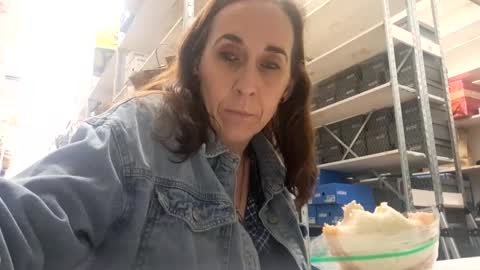Snapshot of milfqueen831 chatting on 02.17.25 Jessica and Roger online show from 02.17.25