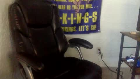 Snapshot of milfsfreaky69 chatting on 01.27.25 BabygirlsFreaky online show from 01.27.25