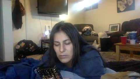 Snapshot of milfsfreaky69 chatting on 01.28.25 BabygirlsFreaky online show from 01.28.25