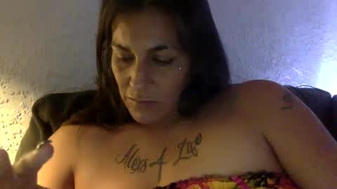 Snapshot of milfsfreaky69 chatting on 09.11.25 BabygirlsFreaky online show from 09.11.25