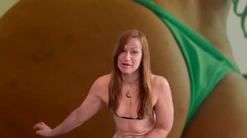 Snapshot of milfymia73 chatting on 07.15.26 Mia online show from 07.15.26