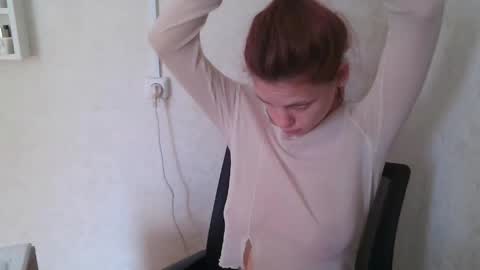 Snapshot of milia21 chatting on 05.19.26 milia21 online show from 05.19.26