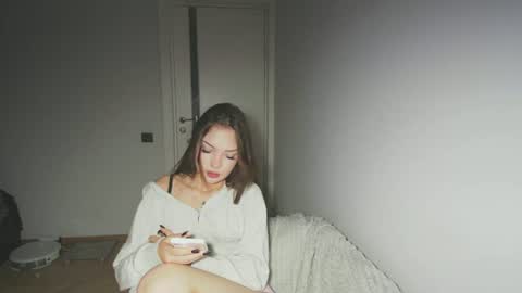 Snapshot of milipia chatting on 06.27.26 milipia online show from 06.27.26