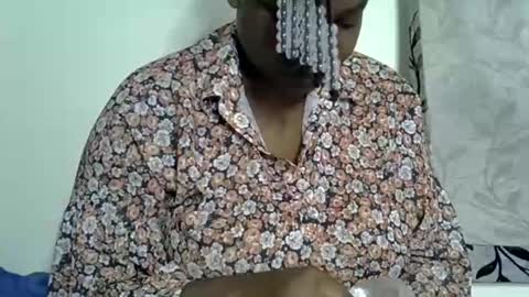 Snapshot of milk_titz chatting on 01.29.25 kinwity online show from 01.29.25