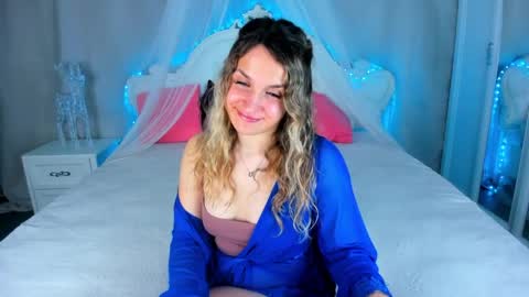 milkablond online show from 04.01.26