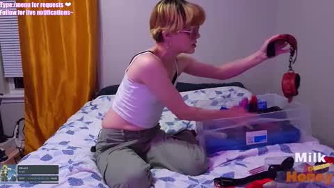 MilkandHoney online show from 11.09.25