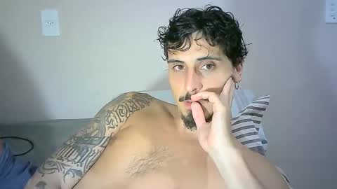 Snapshot of milkoffee chatting on 12.12.24 milkoffee online show from 12.12.24