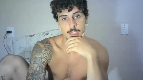 Snapshot of milkoffee chatting on 01.27.25 milkoffee online show from 01.27.25