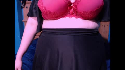 Snapshot of milky_marilynne chatting on 04.14.26 Marilynne online show from 04.14.26