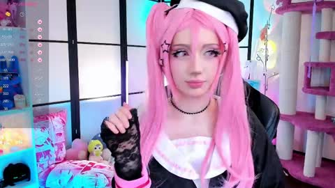 Snapshot of milkycute chatting on 04.28.26 milky cute online show from 04.28.26