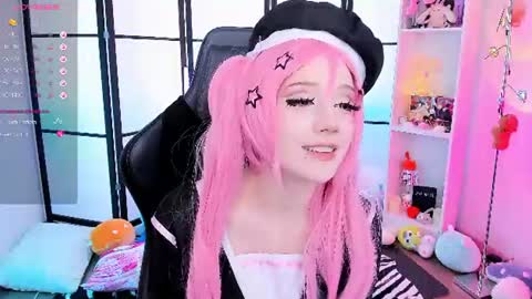 Snapshot of milkycute chatting on 06.21.26 milky cute online show from 06.21.26