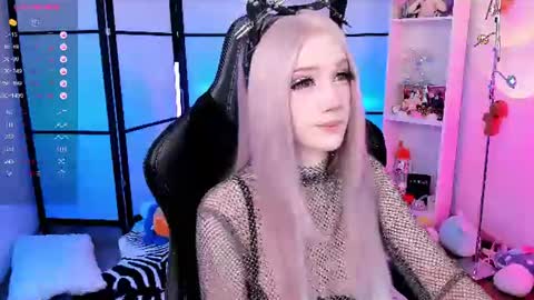 Snapshot of milkycute chatting on 07.02.26 milky cute online show from 07.02.26