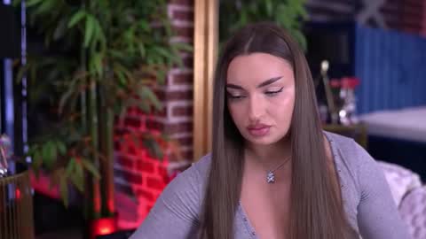 Snapshot of milla_serene chatting on 02.02.26 Milla online show from 02.02.26