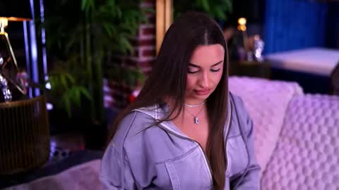 Snapshot of milla_serene chatting on 02.28.26 Milla online show from 02.28.26