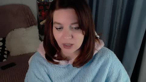 Snapshot of millapoolys chatting on 04.16.26 Milla online show from 04.16.26