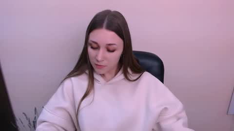 Milla online show from 11.28.25