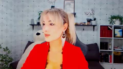 MillaXQueen online show from 09.26.25