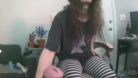 millenamoo online show from 09.08.25