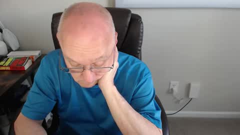 Snapshot of millenium0129 chatting on 05.18.26 millenium0129 online show from 05.18.26