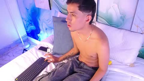 Snapshot of miller_tommy chatting on 04.11.26 Tommy online show from 04.11.26