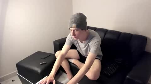 Snapshot of millerjdm chatting on 04.25.26 SlimnHungOH online show from 04.25.26