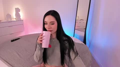 Snapshot of milleycyrus_ chatting on 06.26.26 milleycyrus_ online show from 06.26.26