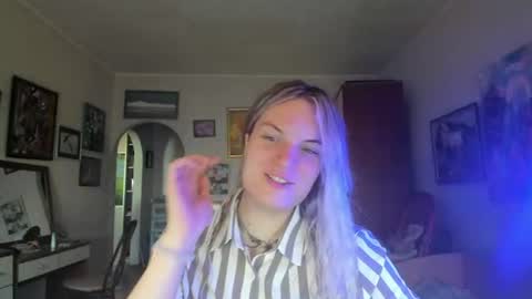 mili-kira online show from 08.02.26