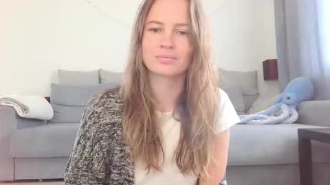 milly_browski online show from 09.26.25