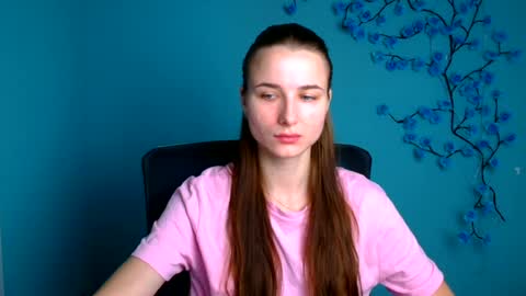 Snapshot of milly_liss chatting on 06.18.26 Milly online show from 06.18.26