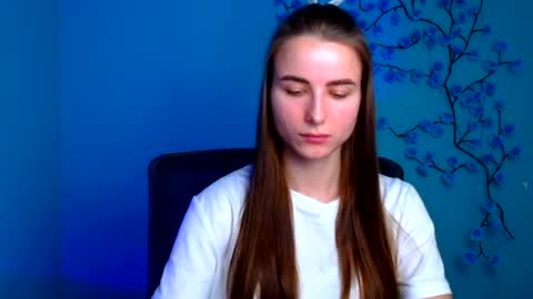 Snapshot of milly_liss chatting on 07.15.26 Milly online show from 07.15.26