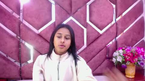 Milly Print online show from 12.03.24